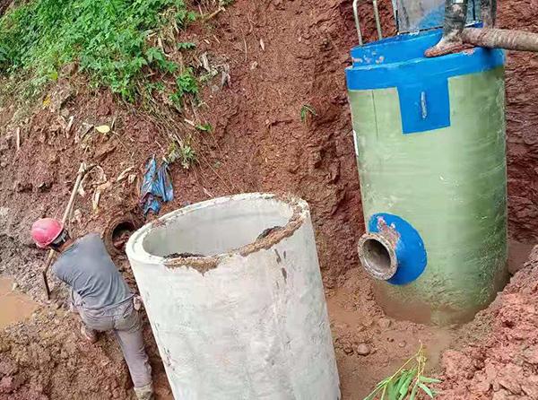 怒江州一体化提升泵安装现场
